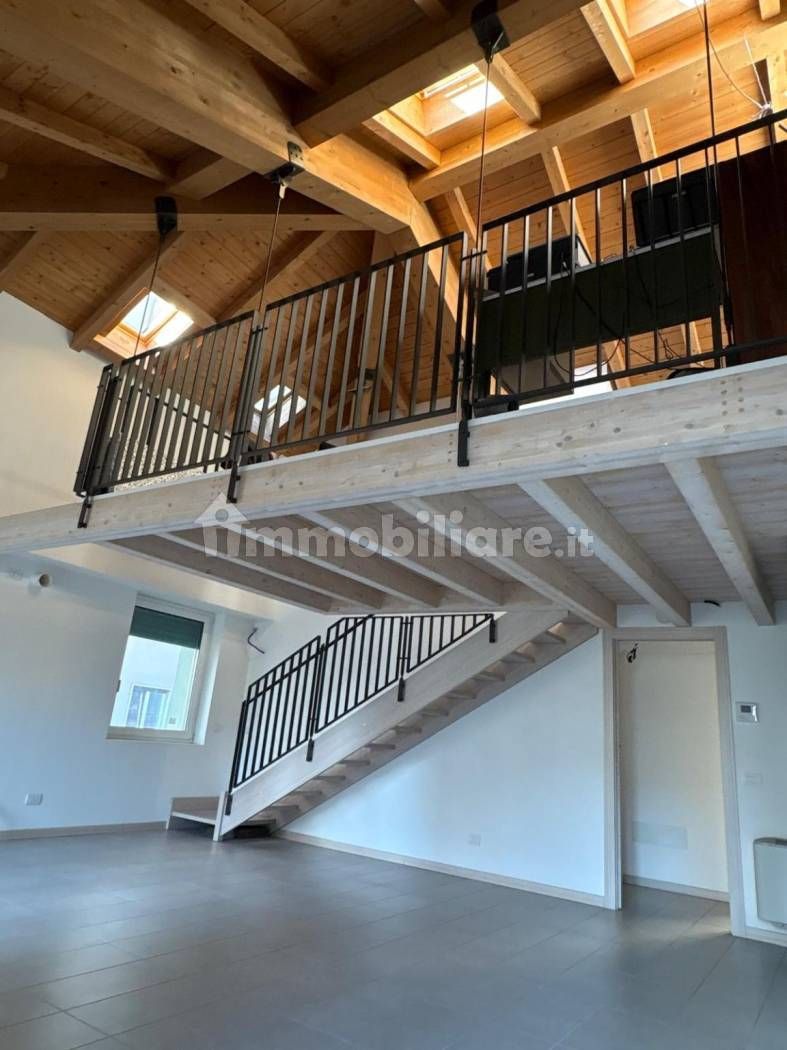 Attico in via Dante, Lecco
