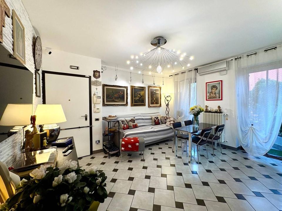 Bilocale in via Giuseppe Giusti, Caleotto, Lecco