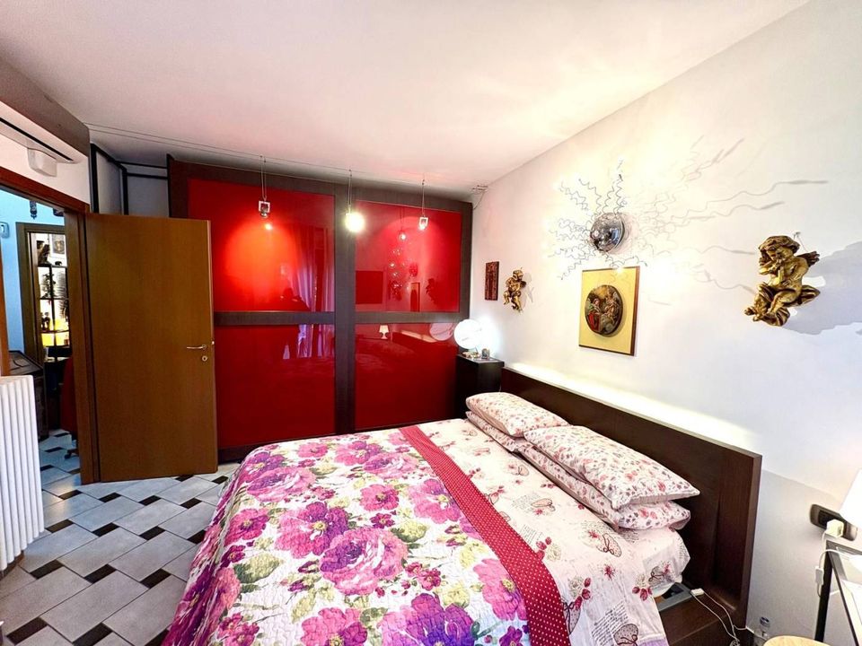 Bilocale in via Giuseppe Giusti, Caleotto, Lecco
