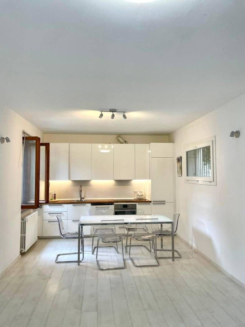 Villa in via Carlo Gomes, Maggianico - Bione, Lecco