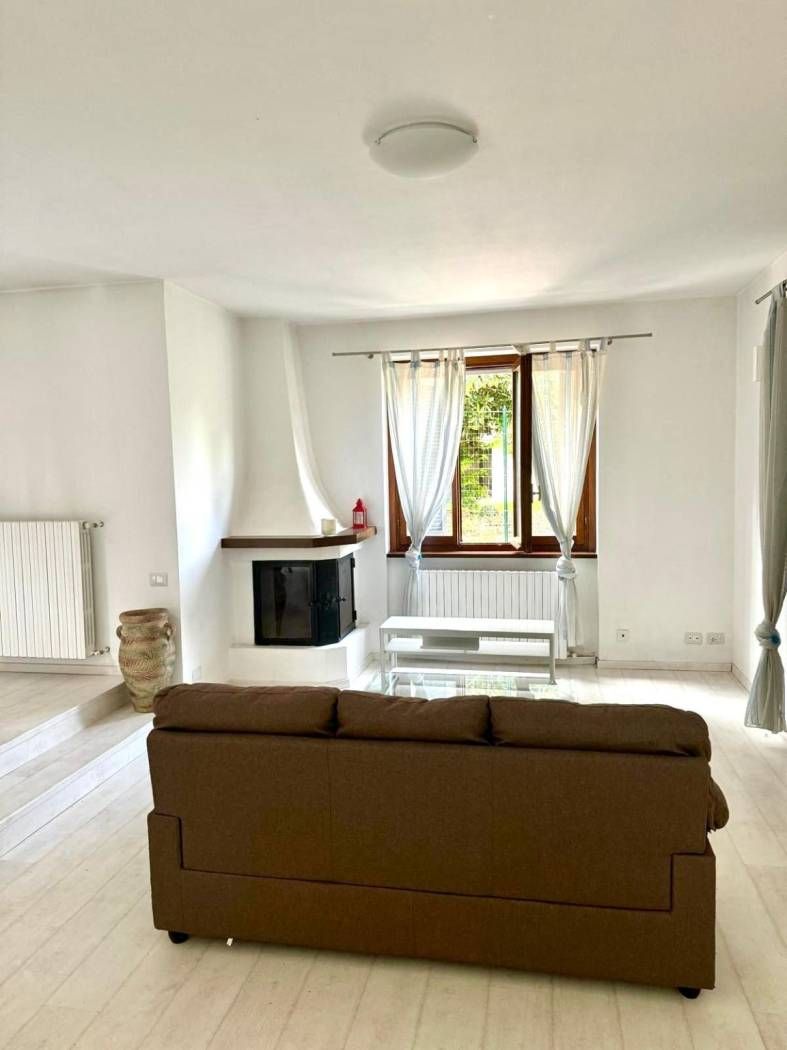 Villa in via Carlo Gomes, Maggianico - Bione, Lecco